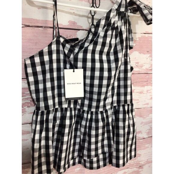 NWT Who What Wear Size Medium One Shoulder Top Checked Black & White - Picture 10 of 16